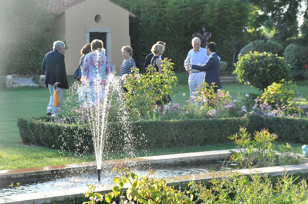 Casale Di Tormaggiore Villa And Country Suites Pomezia Exterior photo