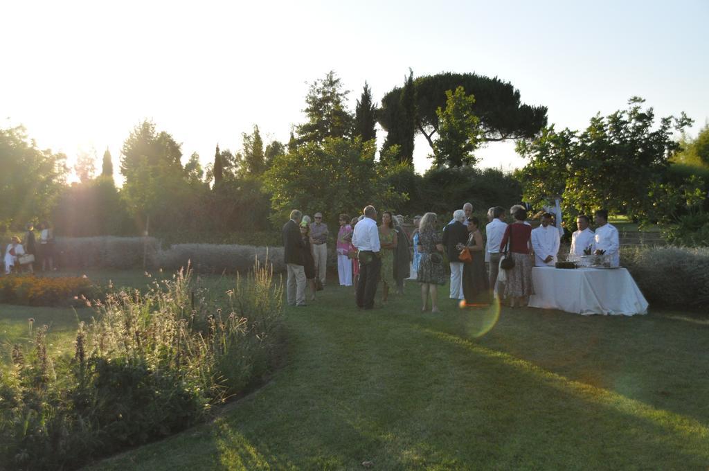 Casale Di Tormaggiore Villa And Country Suites Pomezia Exterior photo